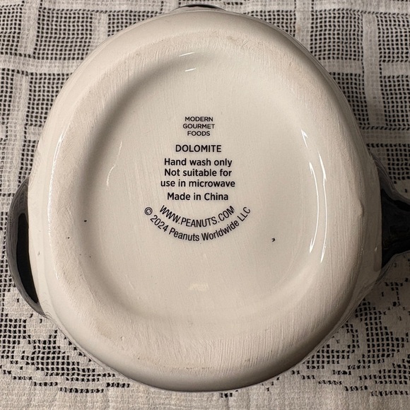 Peanuts Snoopy Ceramic Coffee Mug - Picture 3 of 7